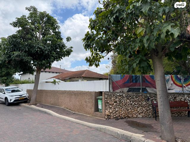 בית פרטי/ קוטג', קרית אליהו גולומב, רעננה