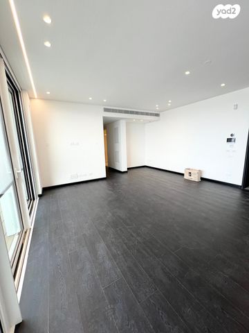 ארלוזורוב 82