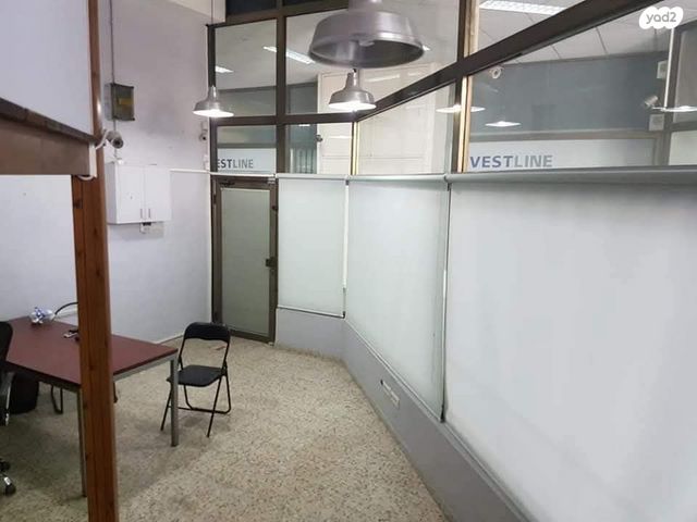 מונטיפיורי, הרכבת