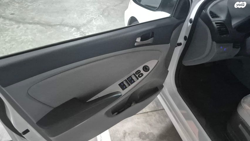 מודעת רכב יונדאי אקסנט i25