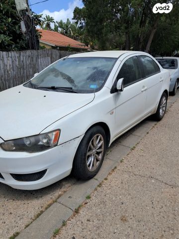 מודעת רכב מיצובישי לנסר