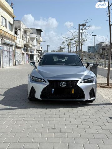 מודעת רכב לקסוס IS