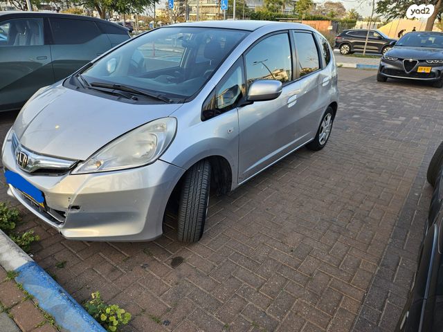 מודעת רכב הונדה ג'אז