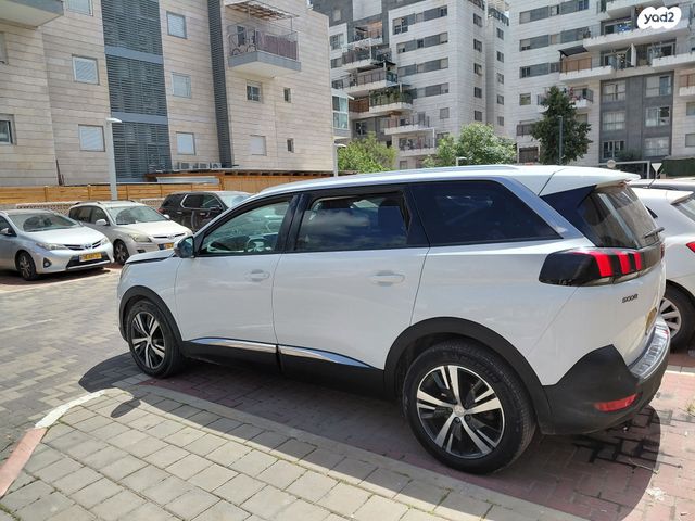 מודעת רכב פיג'ו 5008