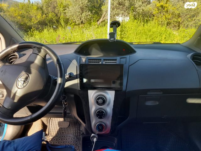 מודעת רכב טויוטה יאריס