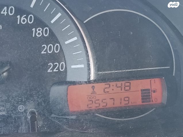 מודעת רכב ניסאן מיקרה