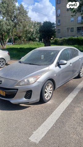 מודעת רכב מאזדה 3