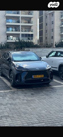 מודעת רכב טויוטה bZ4X