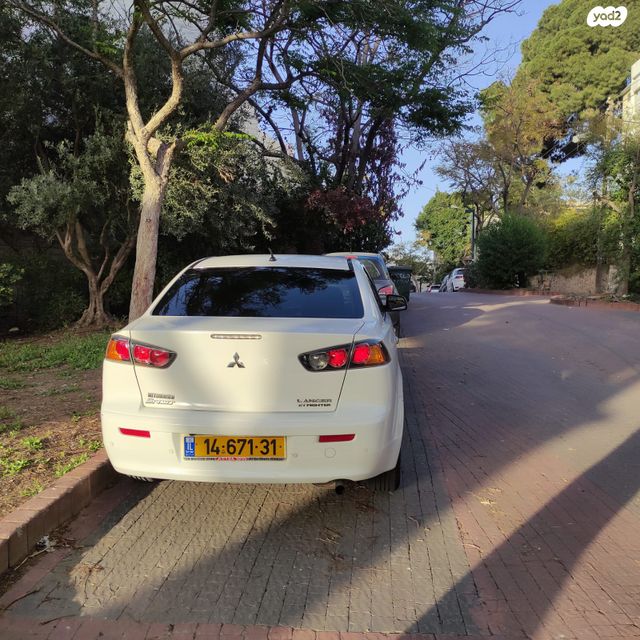 מודעת רכב מיצובישי לנסר