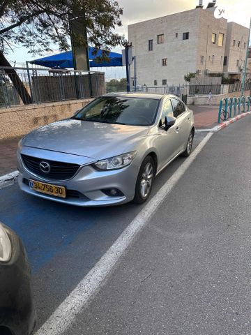 מודעת רכב מאזדה 6