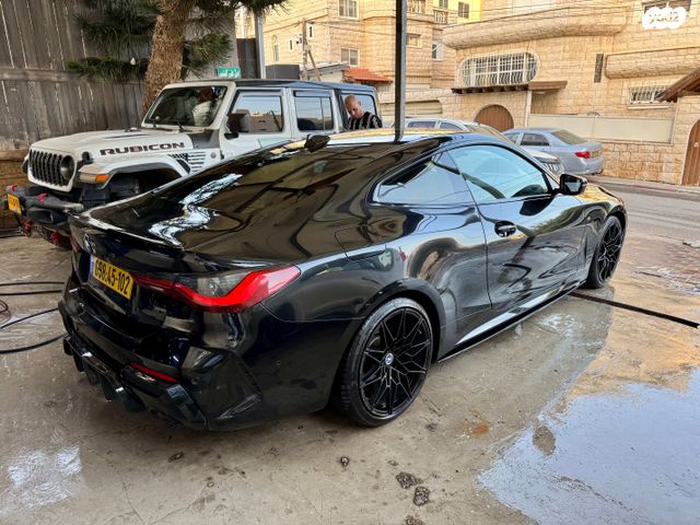 מודעת רכב ב מ וו סדרה 4