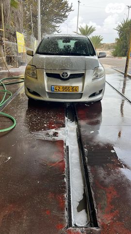 מודעת רכב טויוטה אוריס