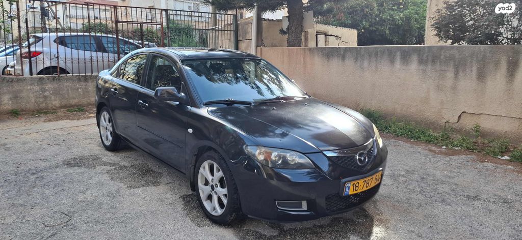 מודעת רכב מאזדה 3