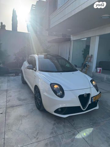 מודעת רכב אלפא רומיאו מיטו