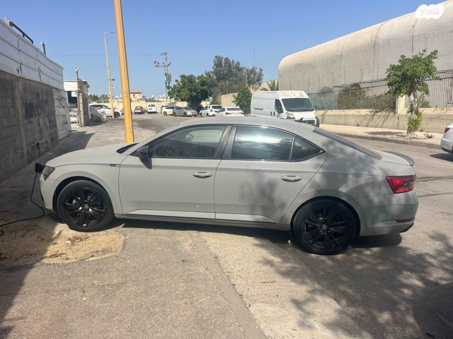 מודעת רכב סקודה סופרב
