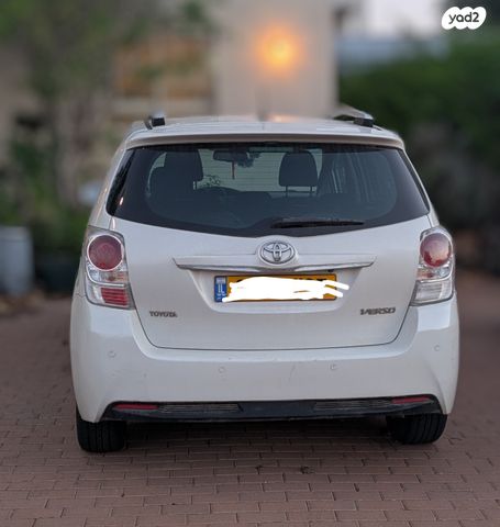 מודעת רכב טויוטה ורסו