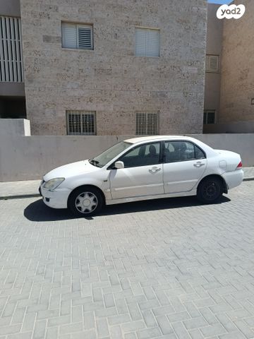 מודעת רכב מיצובישי לנסר