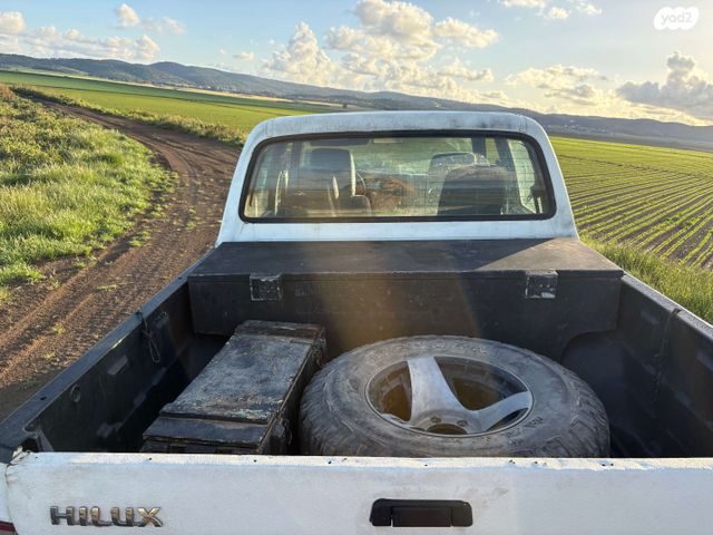 מודעת רכב טויוטה היילקס