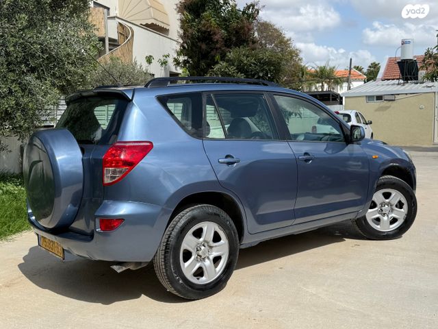 מודעת רכב טויוטה RAV4 2