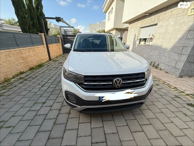 מודעת רכב פולקסווגן T-קרוס