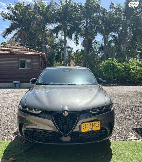 מודעת רכב אלפא רומיאו טונלה