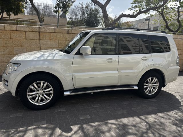 מודעת רכב מיצובישי פג'רו