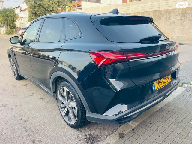 מודעת רכב אם ג'י מארוול R 1