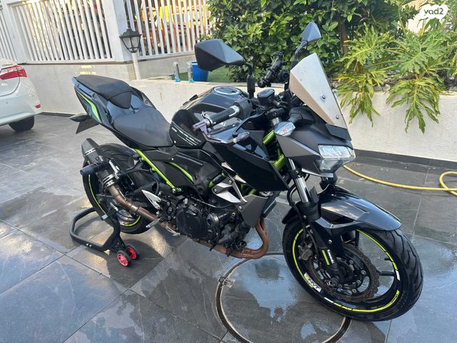 מודעת רכב קאוואסאקי Z400