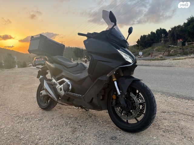 מודעת רכב הונדה פורזה 750