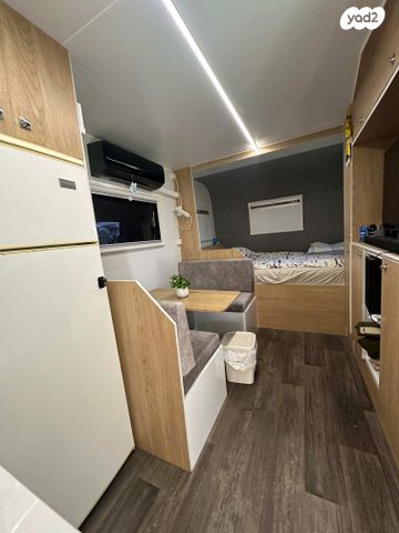 מודעת רכב נגרר (קראוון נגרר)