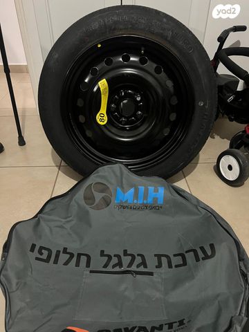 feedItemObj.data.row_1