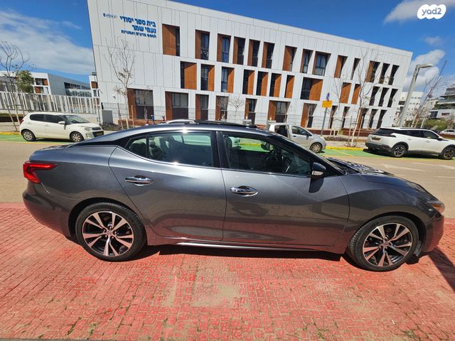 מודעת רכב ניסאן מקסימה 2