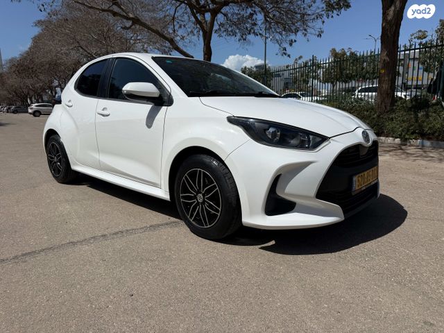 מודעת רכב טויוטה יאריס
