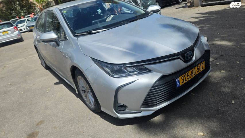 מודעת רכב טויוטה קורולה 1