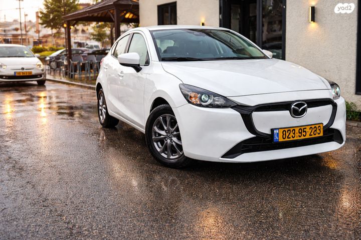 מודעת רכב מאזדה 2