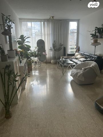 שדרות חיים וייצמן 35