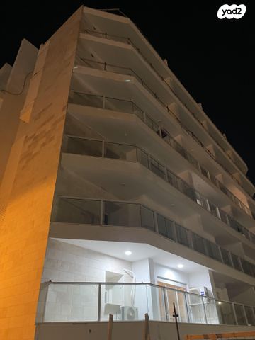 אבא הלל סילבר 13