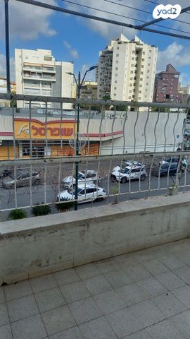 ז'בוטינסקי 31