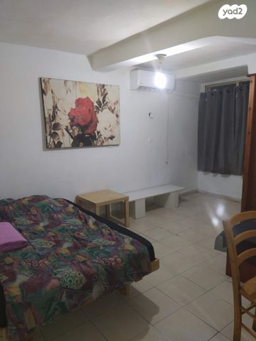 אלפרד רוסי 3