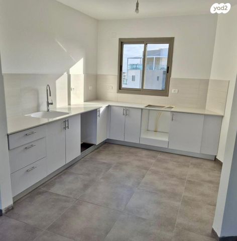 שדרות יצחק רבין 28