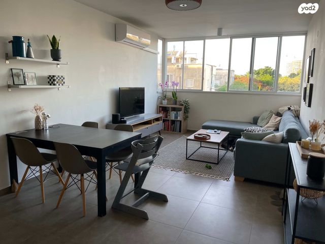 הרב עוזיאל 1