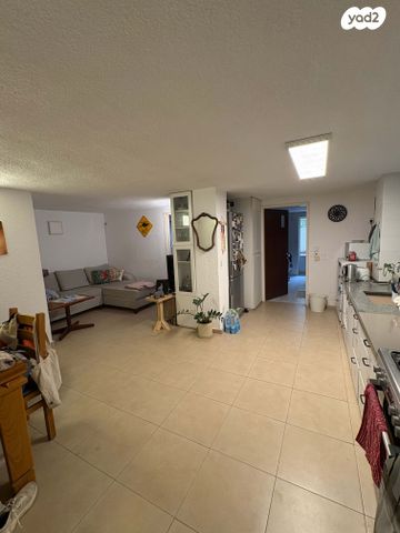 א.ד. גורדון 37