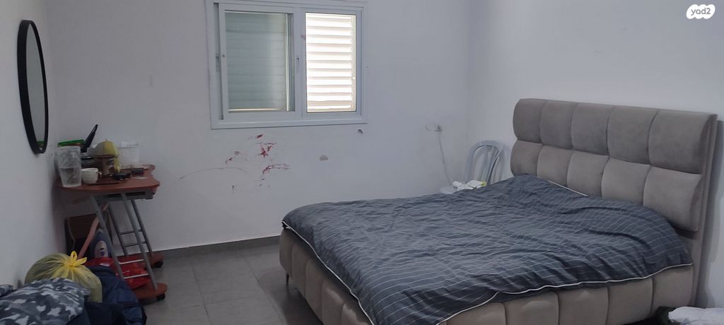 פרץ נפתלי 11