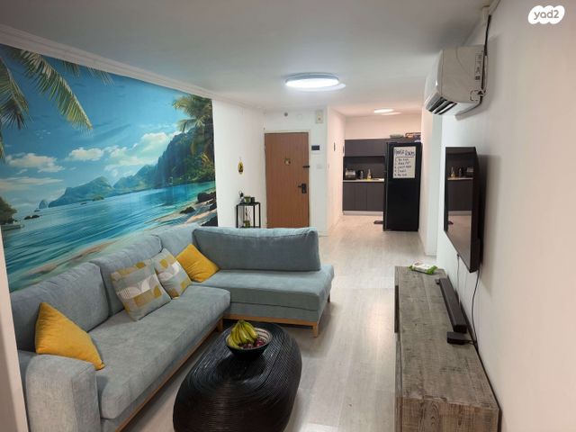 שרה אהרונסון 40