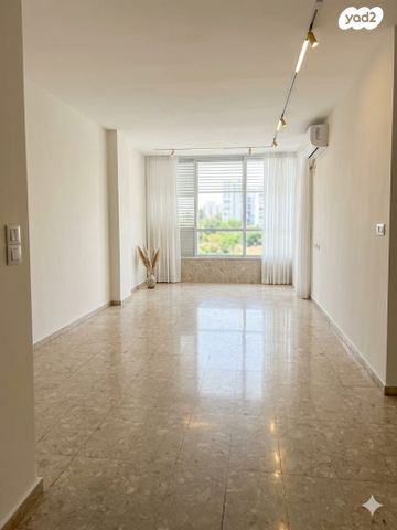 מודעת נכס, ההגנה, לב העיר, בת ים