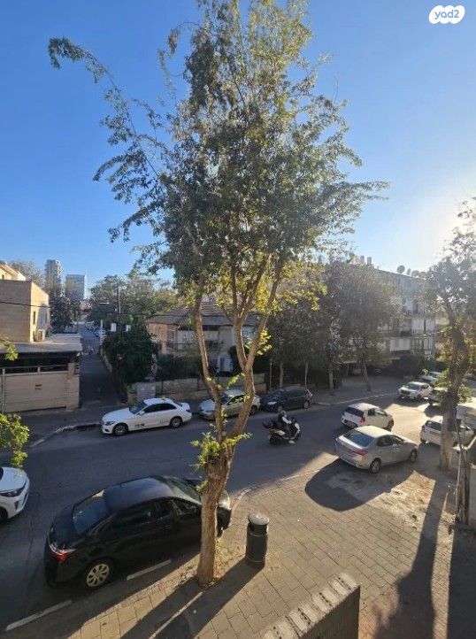 מודעת נכס, אנילביץ' 17, לב העיר, בת ים