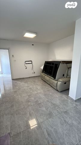 מודעת נכס, הרב מיימון, המרכז האזרחי, רמלה