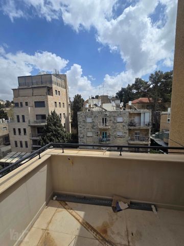 דירה להשכרה בירושלים (תיווך) — 5