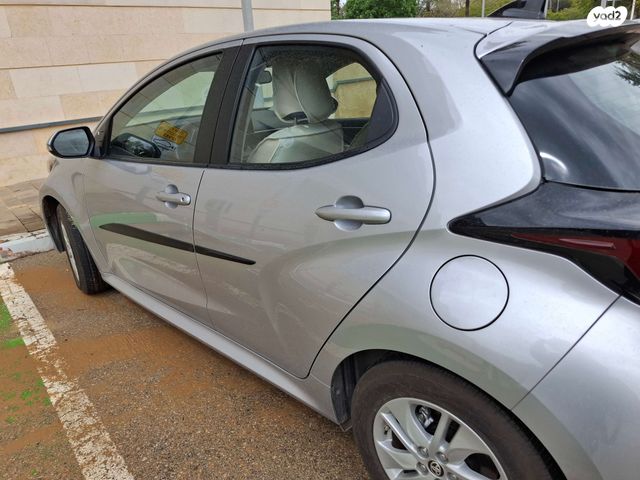 מודעת רכב טויוטה יאריס