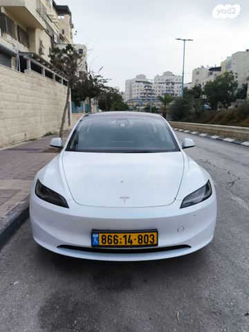 מודעת רכב טסלה מודל 3